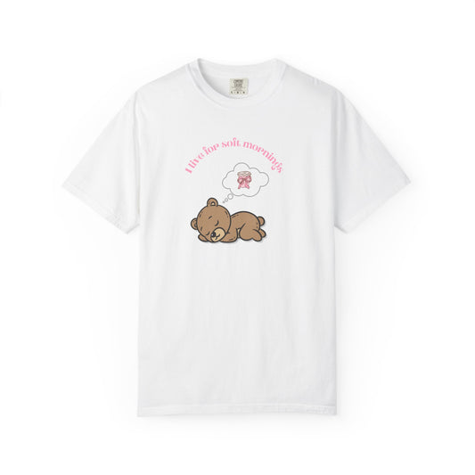 Coquette Bear Dreaming Unisex T-shirt